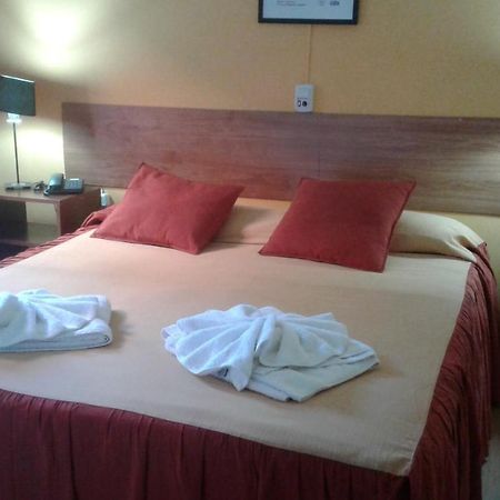 Hotel Aoma Вила Карлос Пас Екстериор снимка
