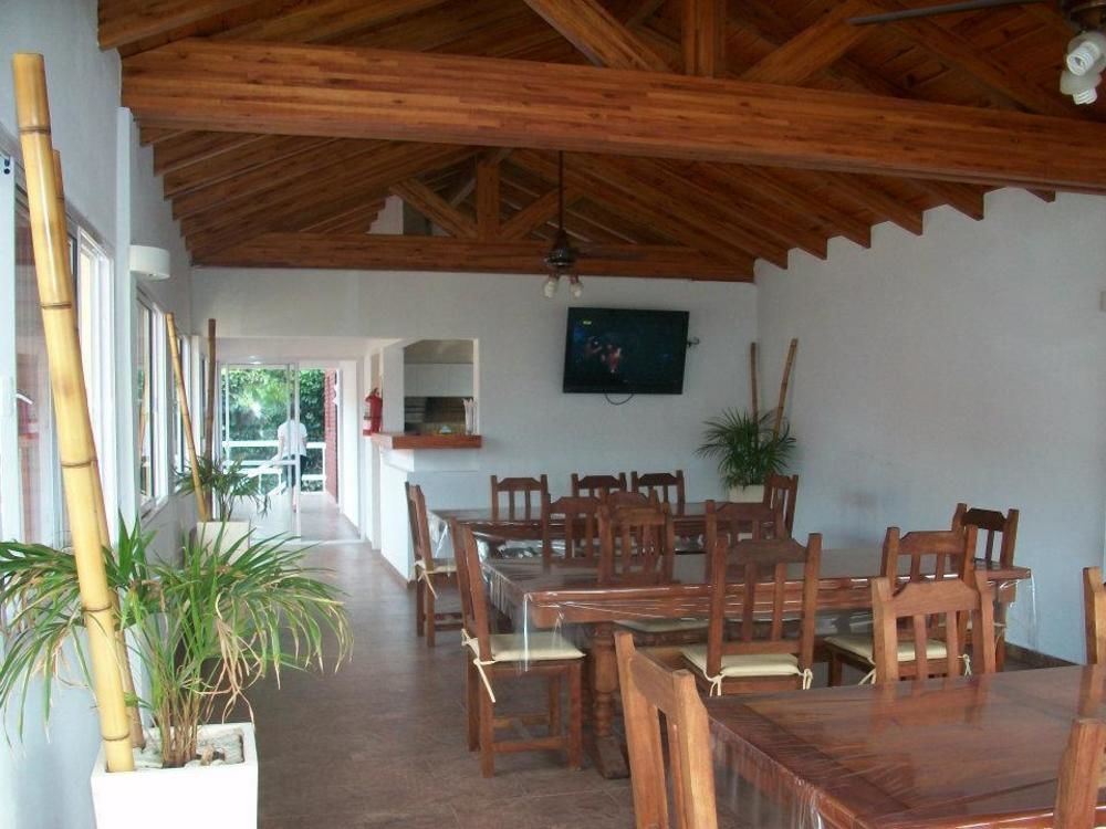 Hotel Aoma Вила Карлос Пас Екстериор снимка
